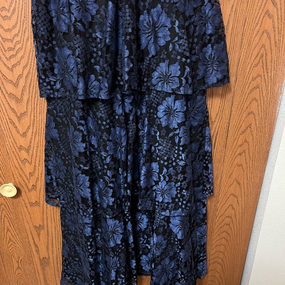 NWT Lulus Navy Blue Floral Molinetto Dress Size Large, Prom Dress, Wedding Guest - Picture 8 of 11